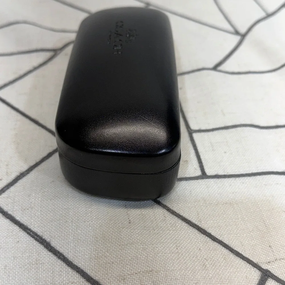 Coach Eyeglasses Case OS Black Hard Shell Clamshell with Cleaning Cloth